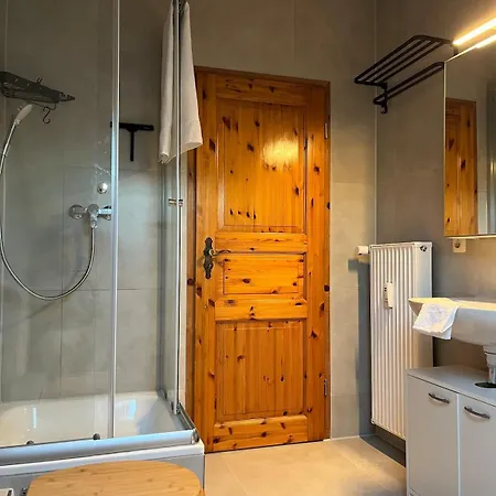 شقة Sorglos In - Messe Muenchen, Marienplatz, Therme Erding بوينج